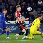 Leicester vs Brentford: Nistelrooy không cứu vãn thất bại